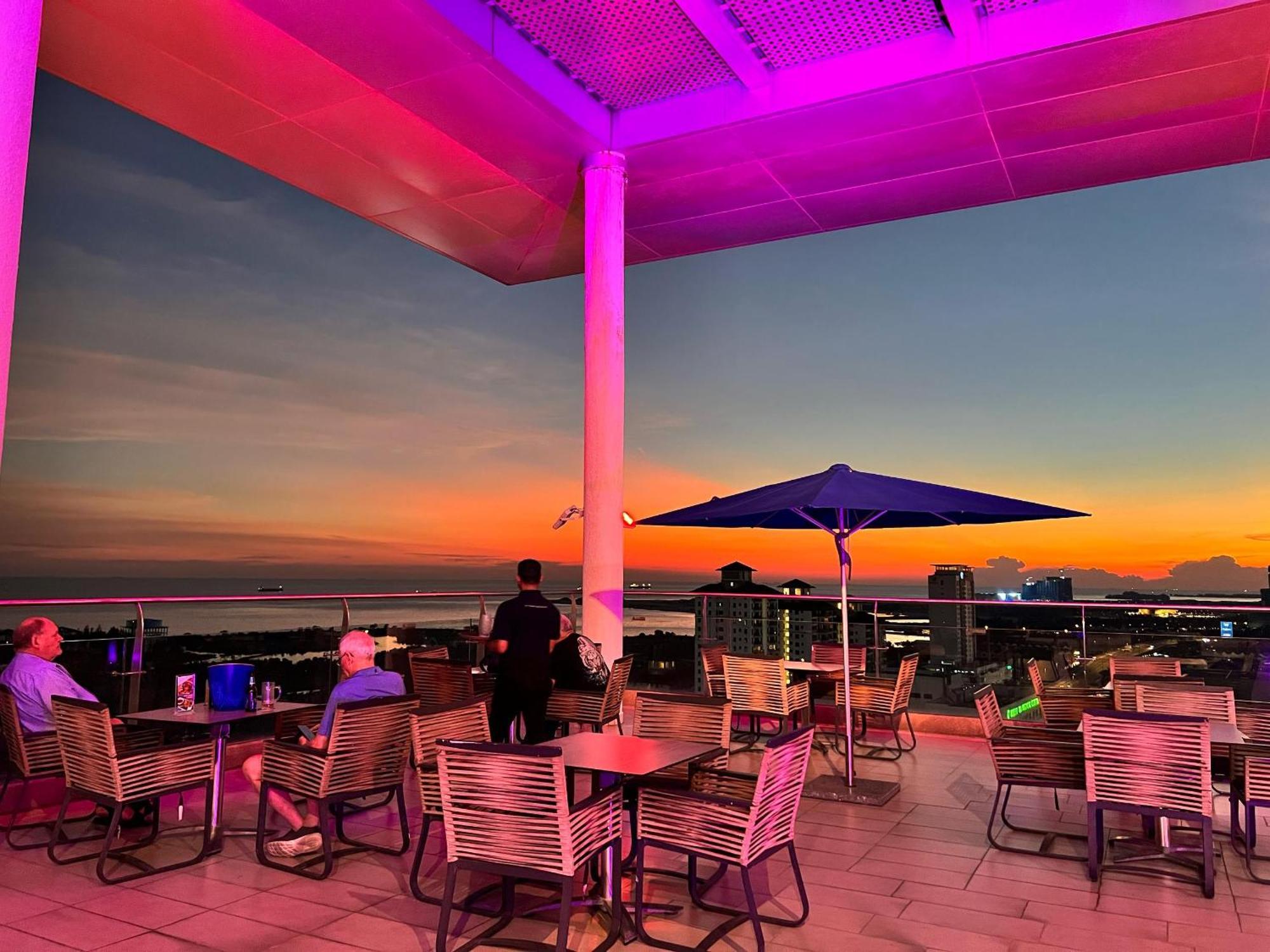 Asia Melaka Hotel Managed By The Straits Hotel & Suites Esterno foto